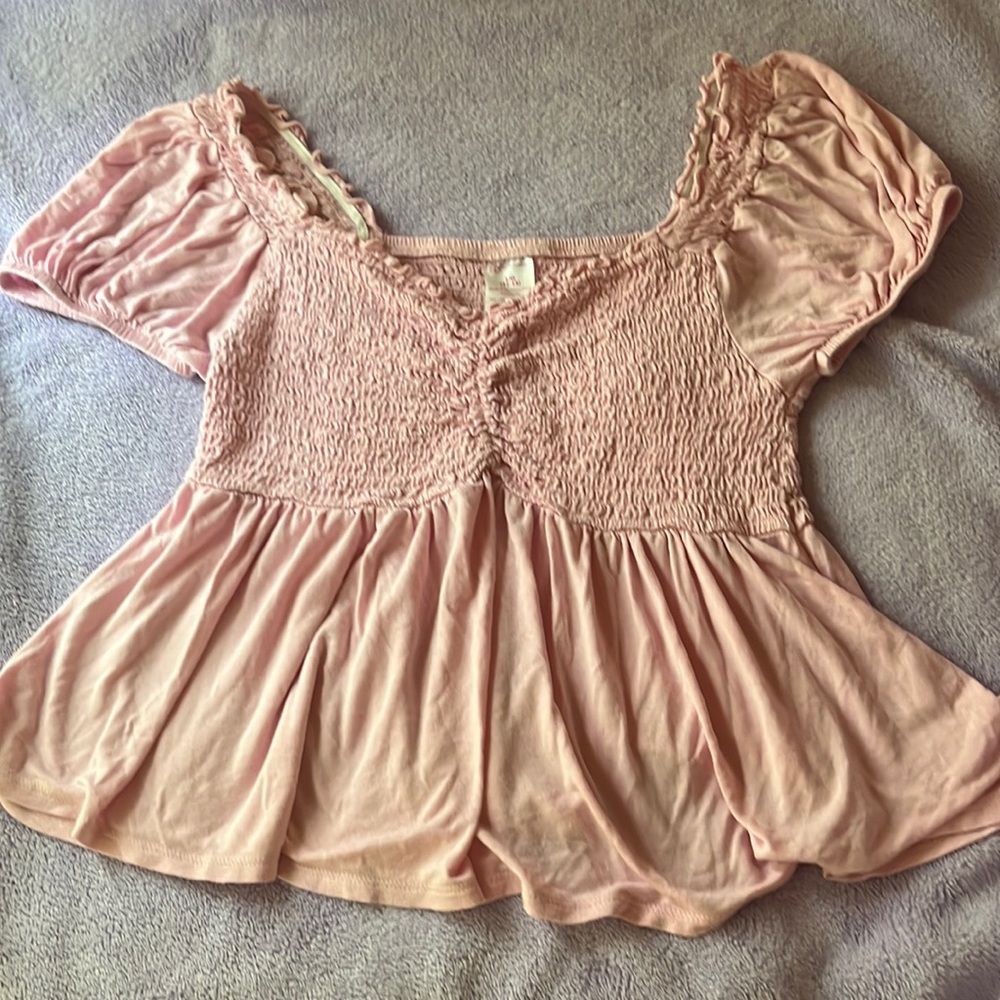 Pink puff sleeve flowy blouse